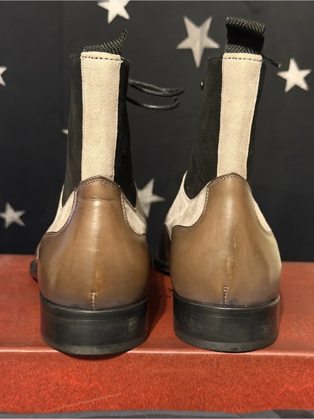 MEZLAN Wingtip Mix LEATHER & Suede Grey / Black Boots Men's 8 M MSRP $450.00